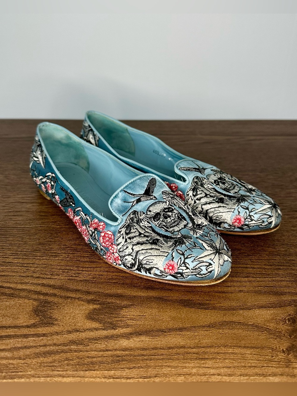 Alexander McQueen Blue Satin Embroidered Skull Loafer Size 37